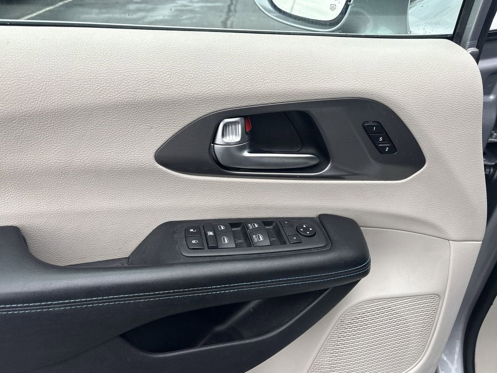 2021 Chrysler Pacifica Touring L AWD