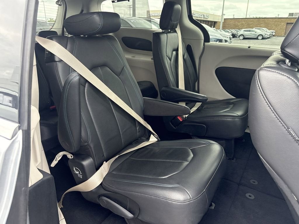 2021 Chrysler Pacifica Touring L AWD