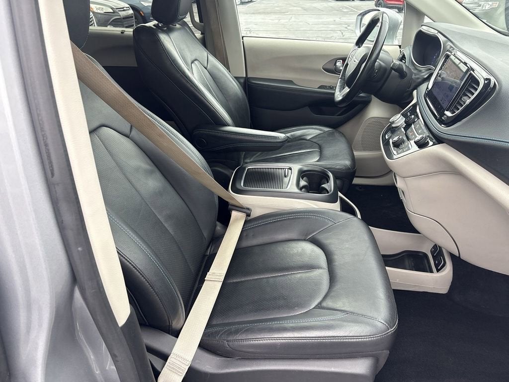 2021 Chrysler Pacifica Touring L AWD