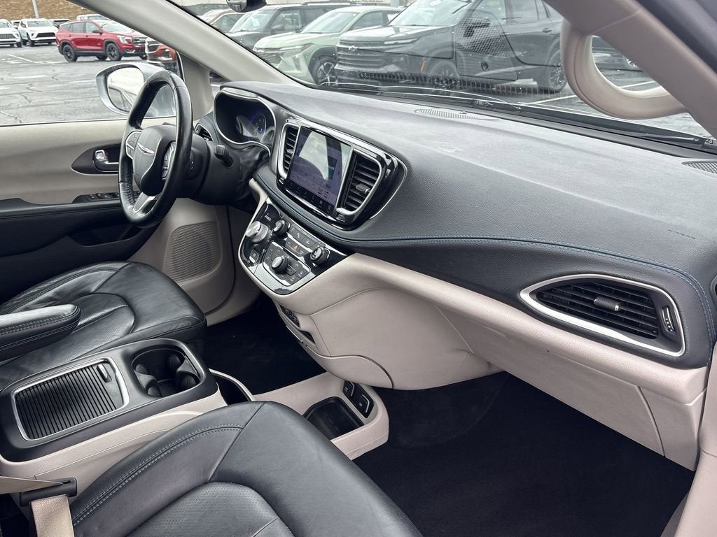 2021 Chrysler Pacifica Touring L AWD