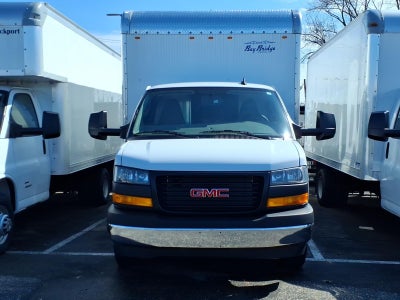 2025 GMC Savana Cutaway 3500 1WT