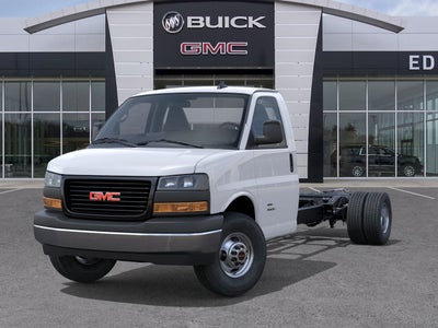 2025 GMC Savana Cutaway 3500 1WT