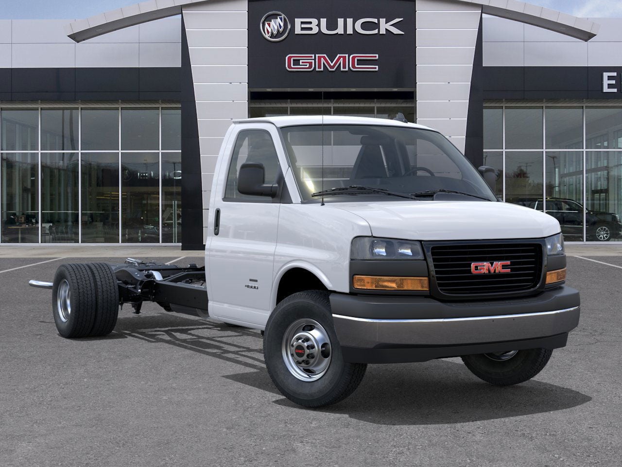 2025 GMC Savana Cutaway 3500 1WT