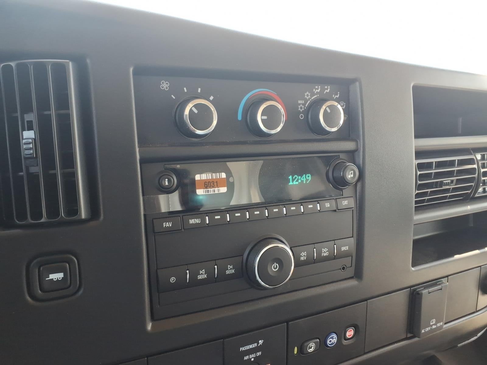 2026 GMC Savana Cutaway 3500 1WT