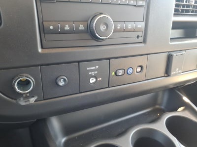 2026 GMC Savana Cutaway 3500 1WT