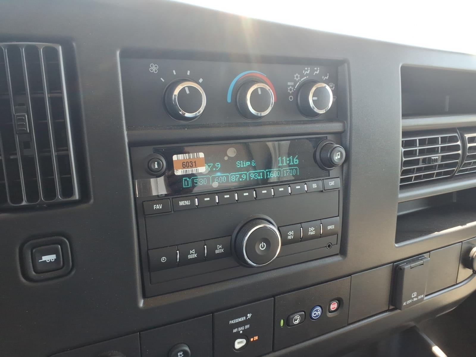 2026 GMC Savana Cutaway 3500 1WT
