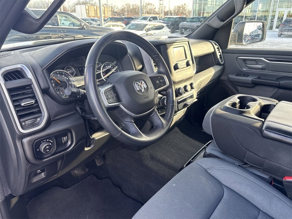 2022 RAM 1500 Big Horn Crew Cab 4x4 5'7" Box