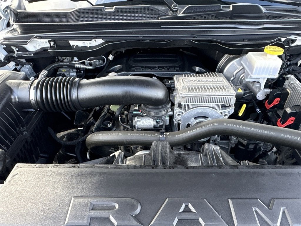 2022 RAM 1500 Big Horn Crew Cab 4x4 5'7" Box