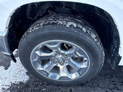 2022 RAM 1500 Big Horn Crew Cab 4x4 5'7" Box