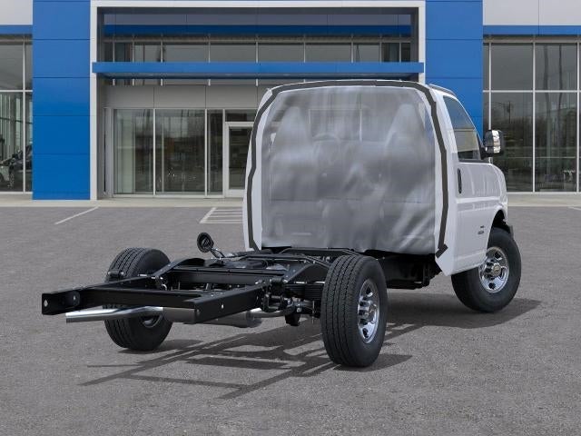 2025 Chevrolet Express Cutaway 3500 1WT