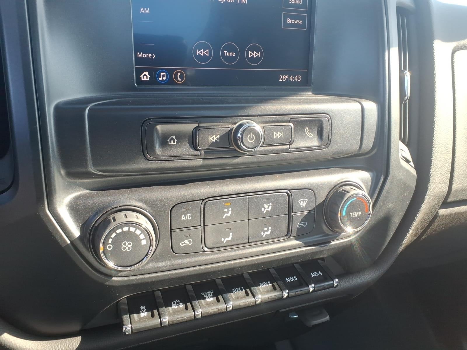 2025 Chevrolet Express Cutaway 3500 1WT