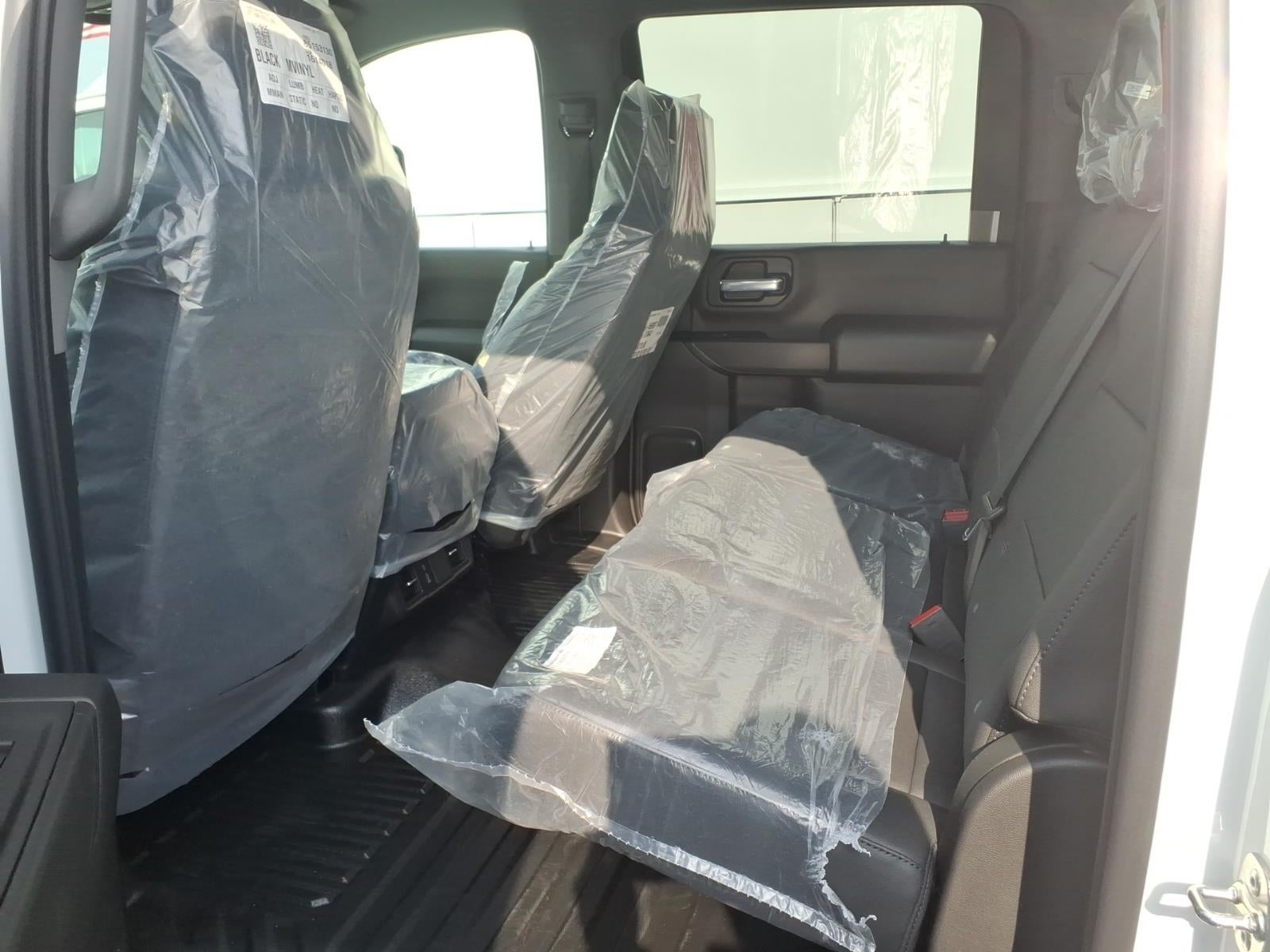 2024 Chevrolet Express Cutaway 3500 1WT