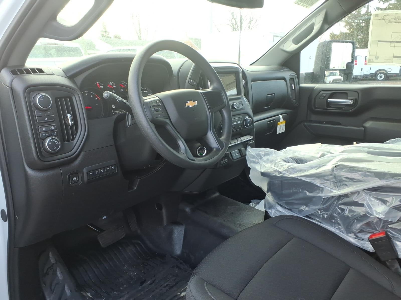 2025 Chevrolet Silverado 3500 HD Chassis Cab Work Truck