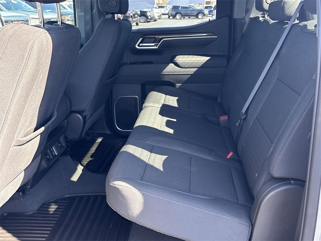 2025 Chevrolet Silverado 1500 LT (2FL)