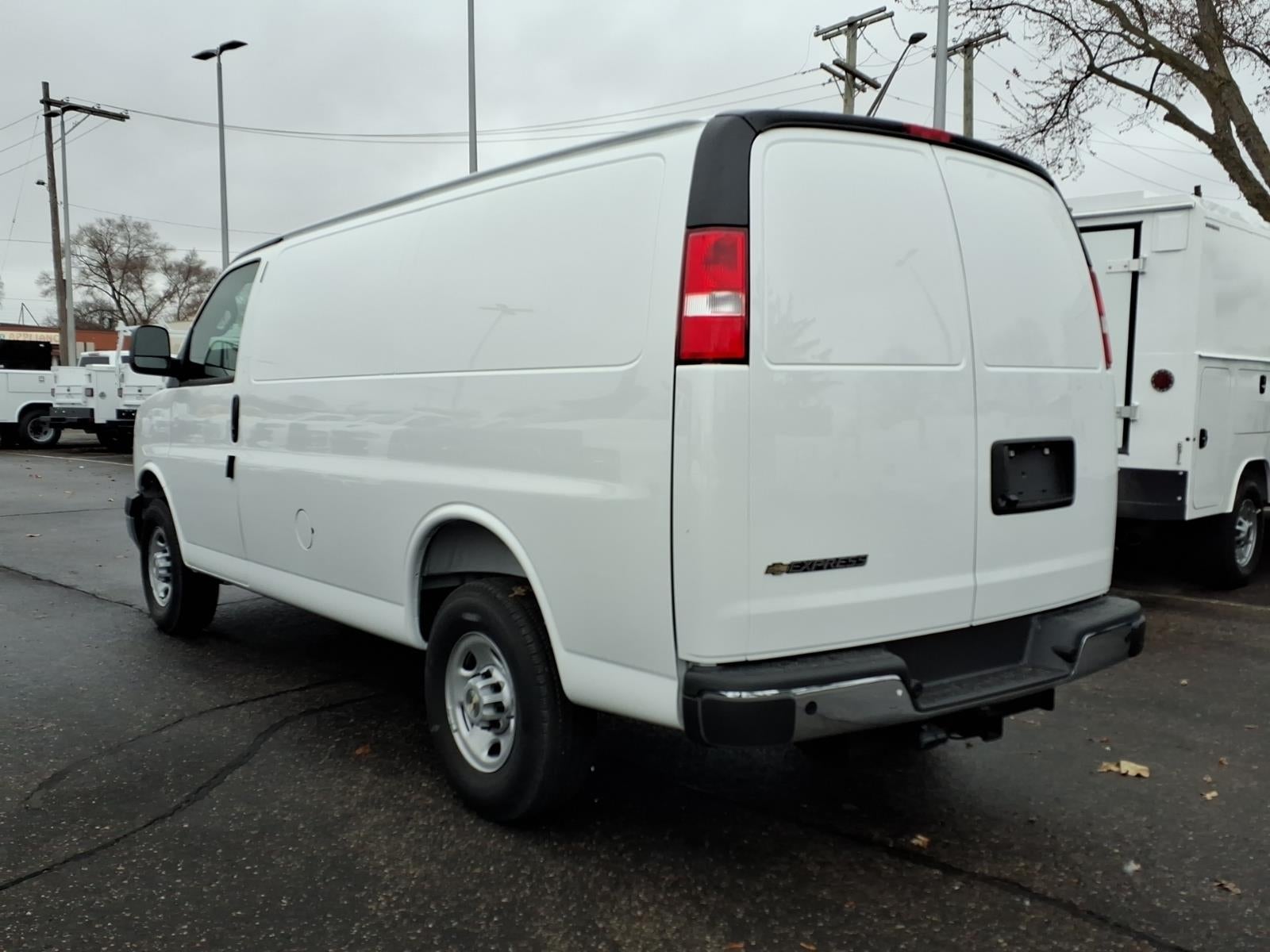 2025 Chevrolet Express Cargo 2500 WT