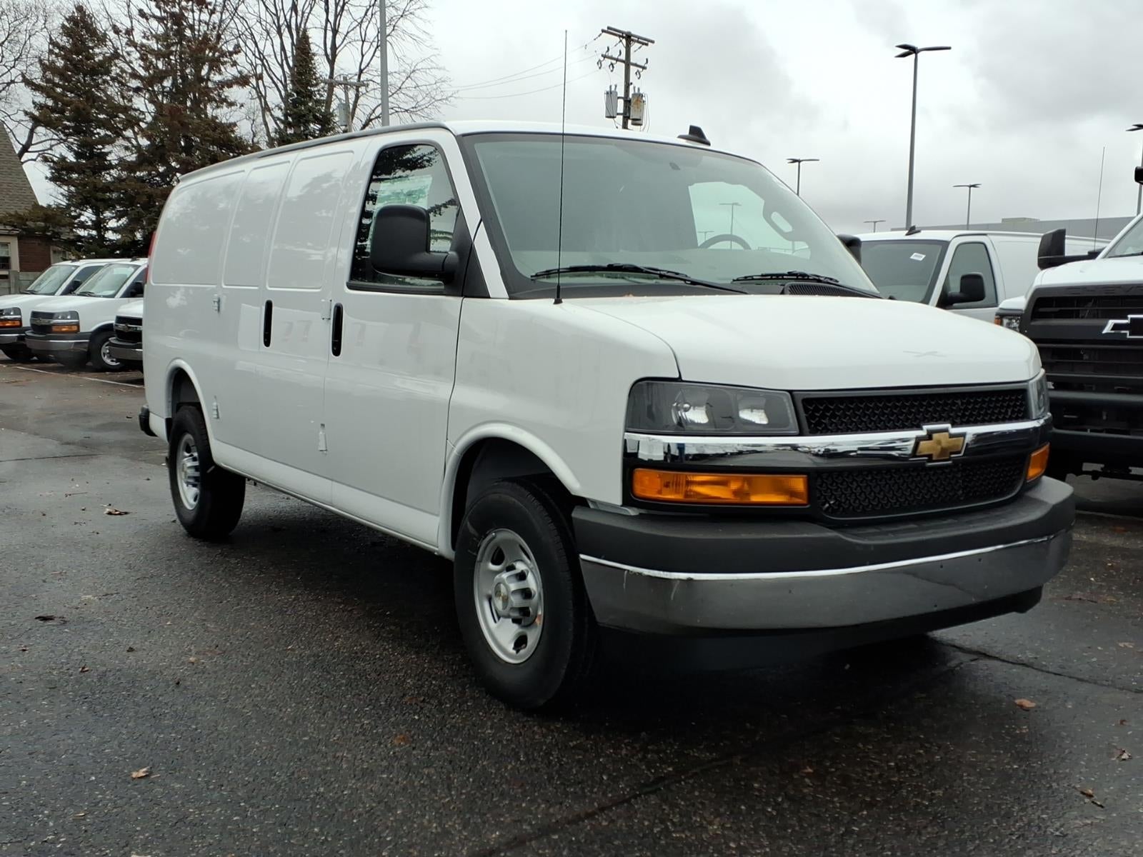 2025 Chevrolet Express Cargo 2500 WT