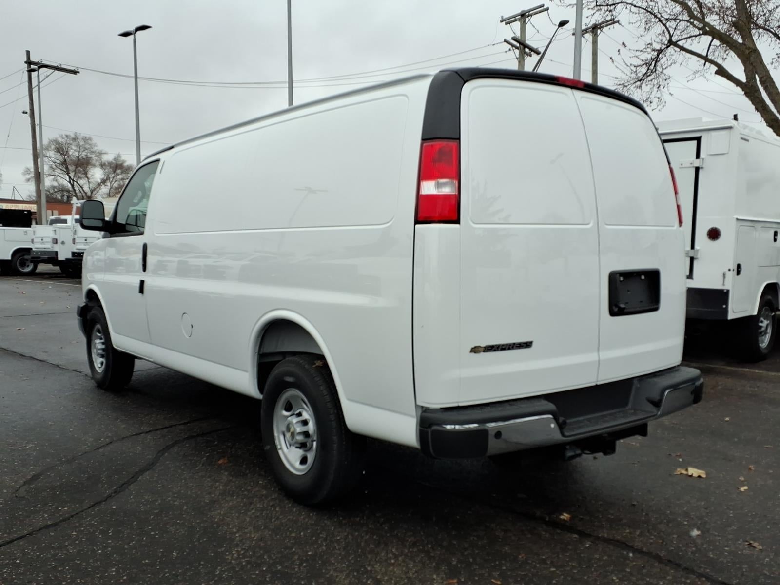2025 Chevrolet Express Cargo 2500 WT