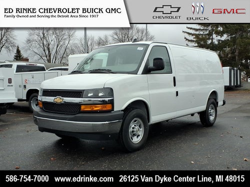 2025 Chevrolet Express Cargo WT