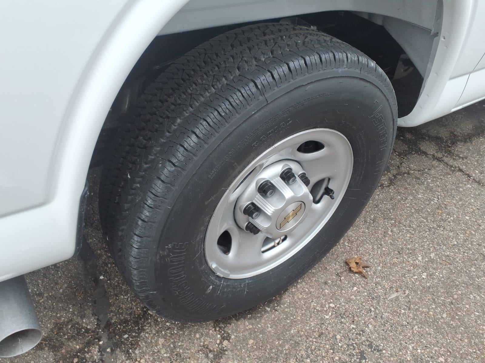 2025 Chevrolet Express Cargo 2500 WT