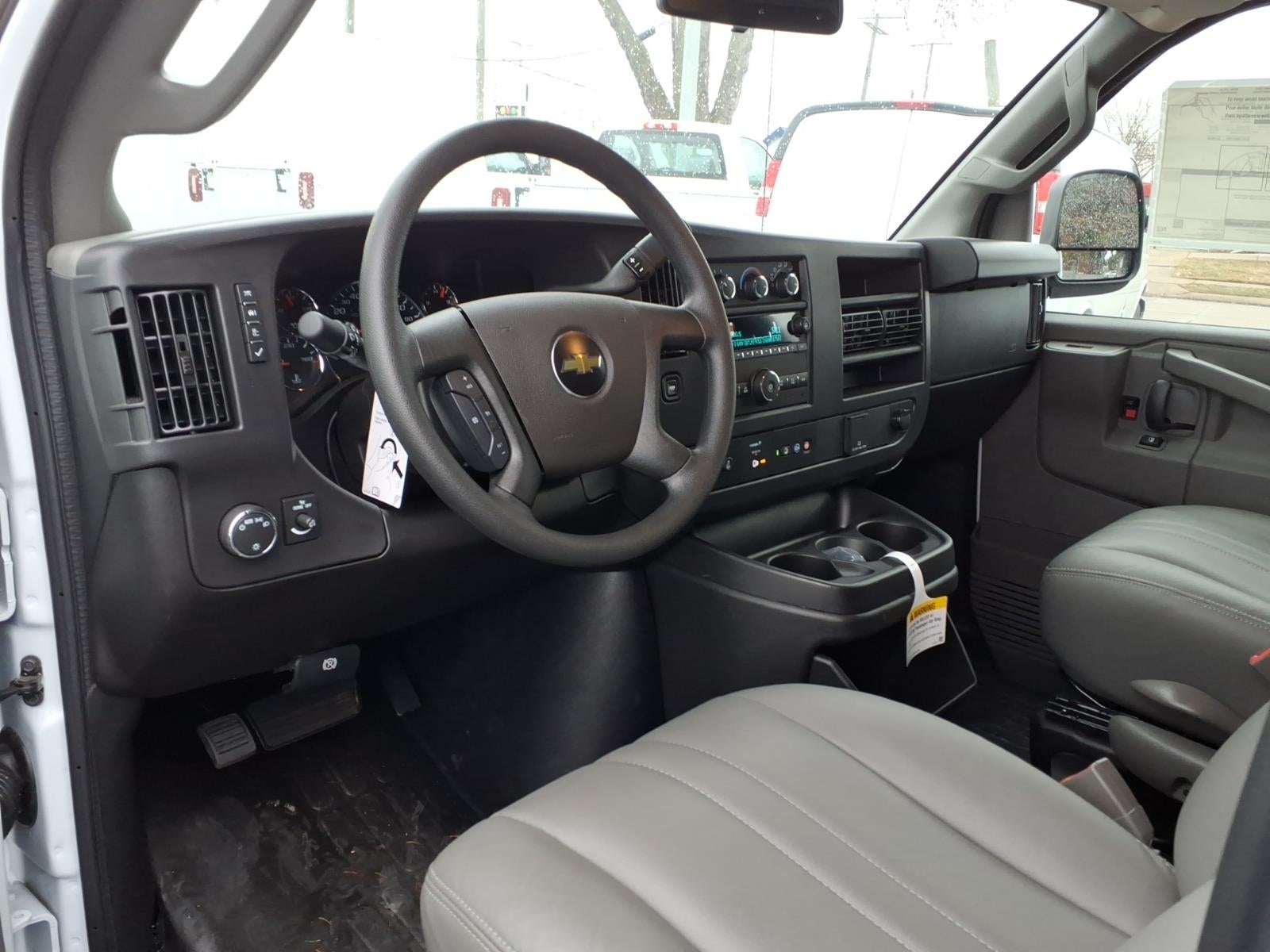 2025 Chevrolet Express Cargo 2500 WT