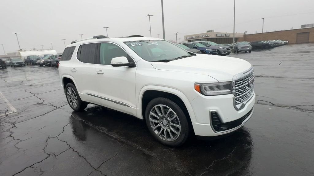 2023 GMC Acadia Denali