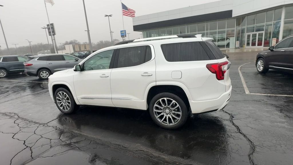 2023 GMC Acadia Denali