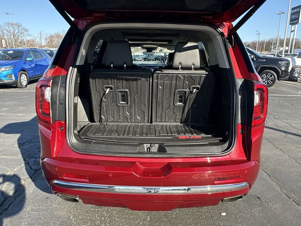 2023 GMC Acadia Denali
