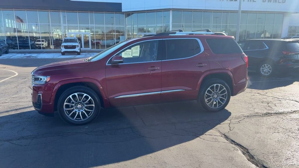 2023 GMC Acadia Denali