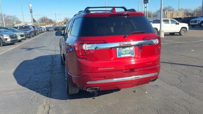 2023 GMC Acadia Denali