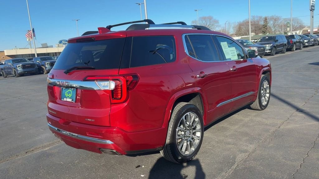 2023 GMC Acadia Denali