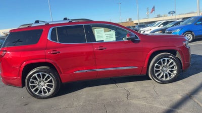 2023 GMC Acadia Denali