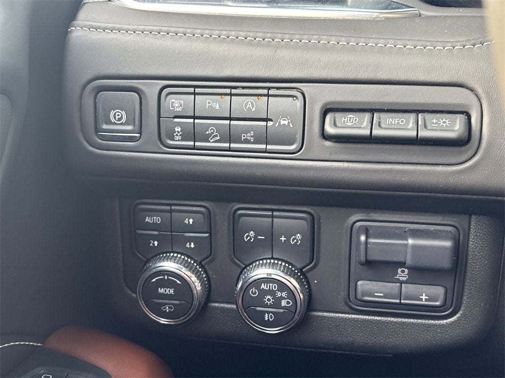 2024 GMC Yukon XL Denali Ultimate