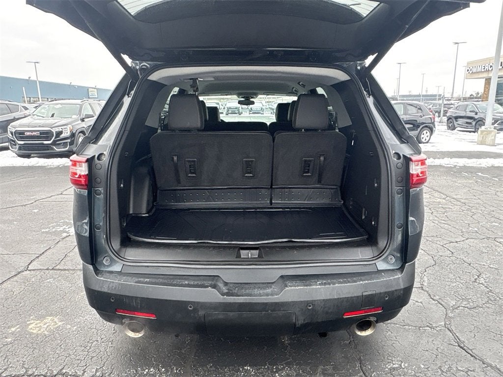 2021 Chevrolet Traverse LT Leather