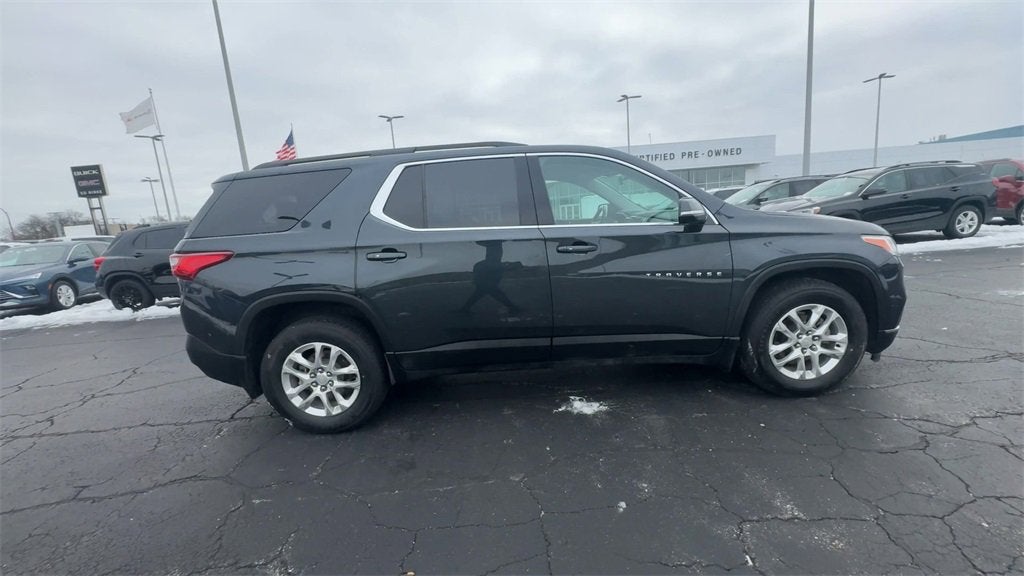 2021 Chevrolet Traverse LT Leather