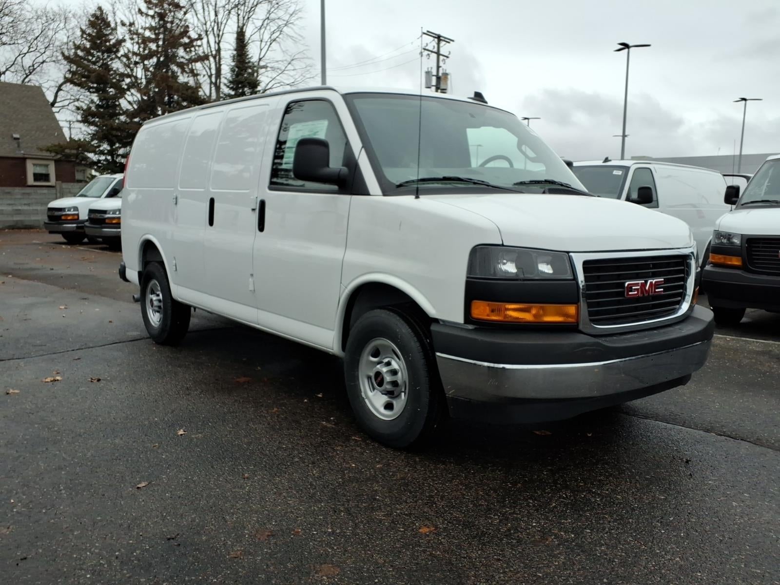 2025 GMC Savana Cargo 2500 Work Van