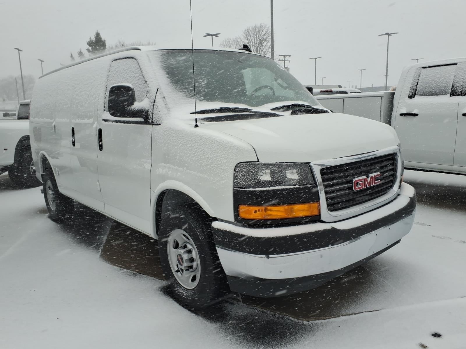 2025 GMC Savana Cargo 2500 Work Van