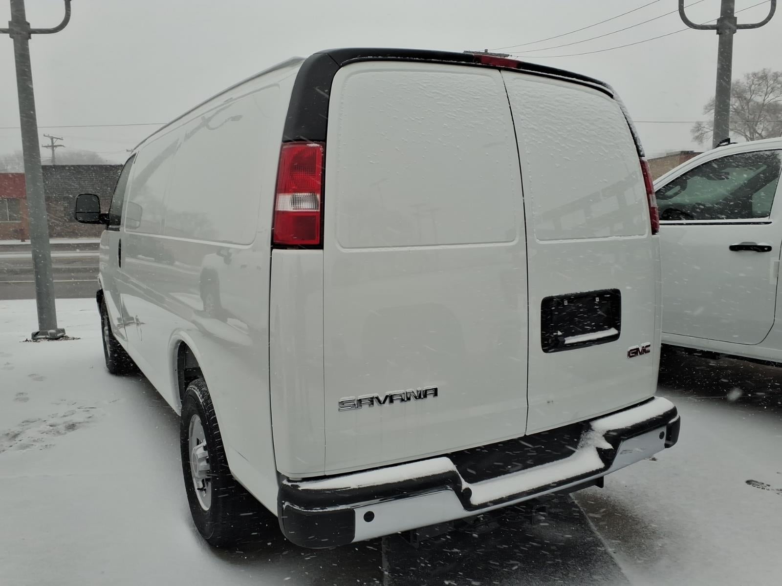 2025 GMC Savana Cargo 2500 Work Van