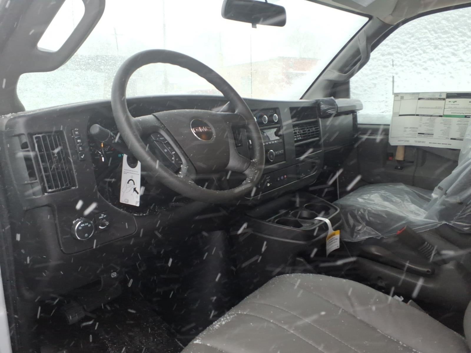 2025 GMC Savana Cargo 2500 Work Van