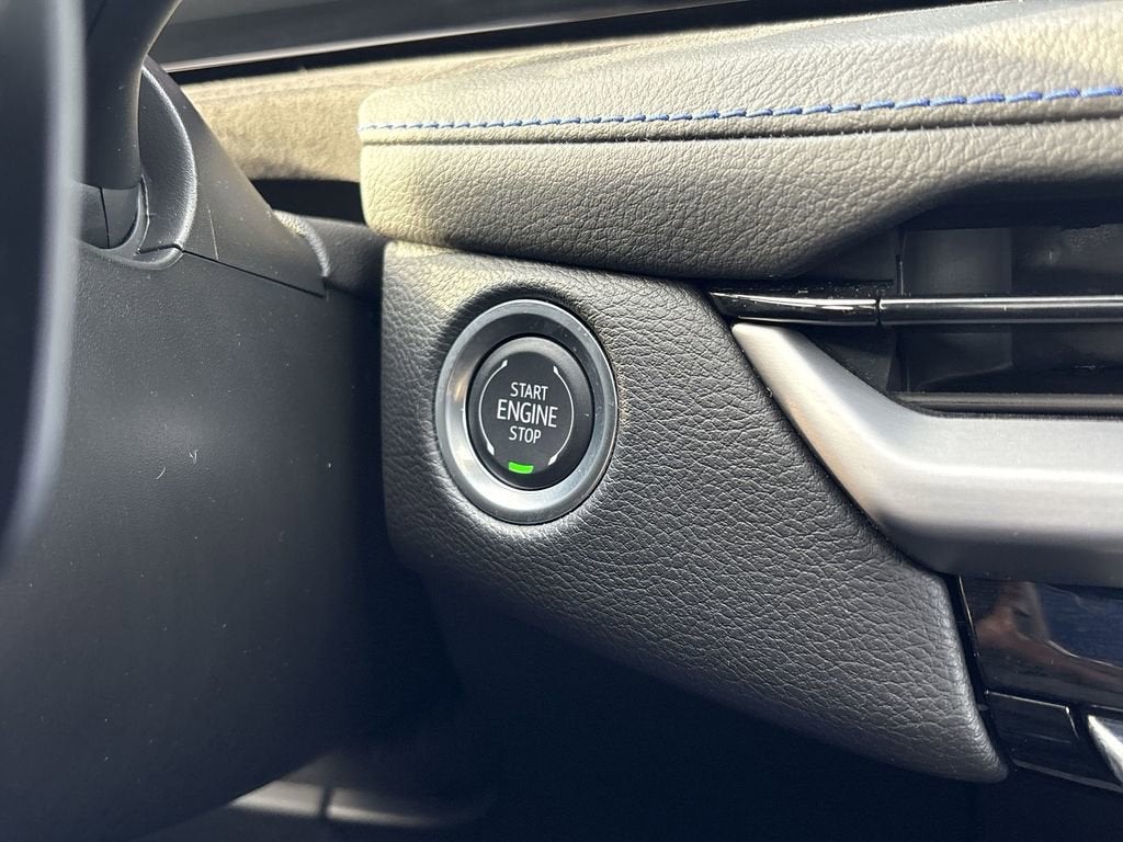 2025 Cadillac XT4 Sport