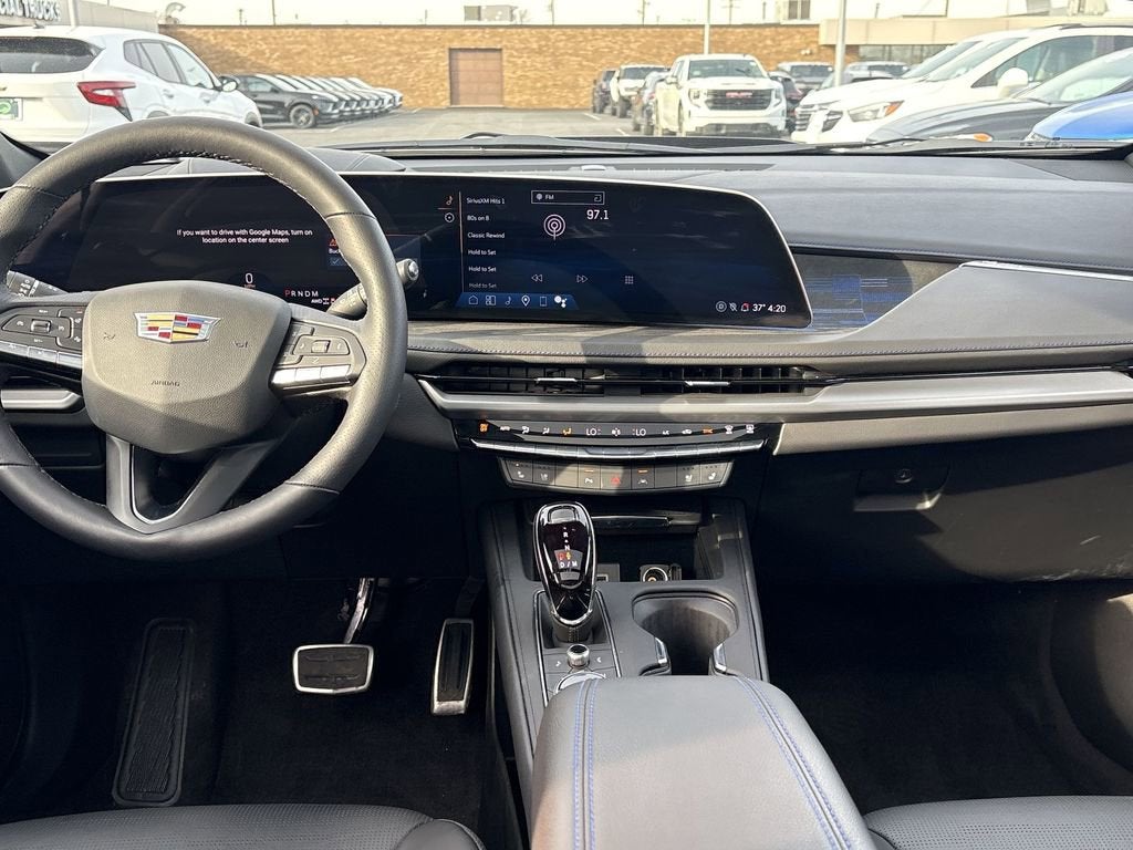 2025 Cadillac XT4 Sport