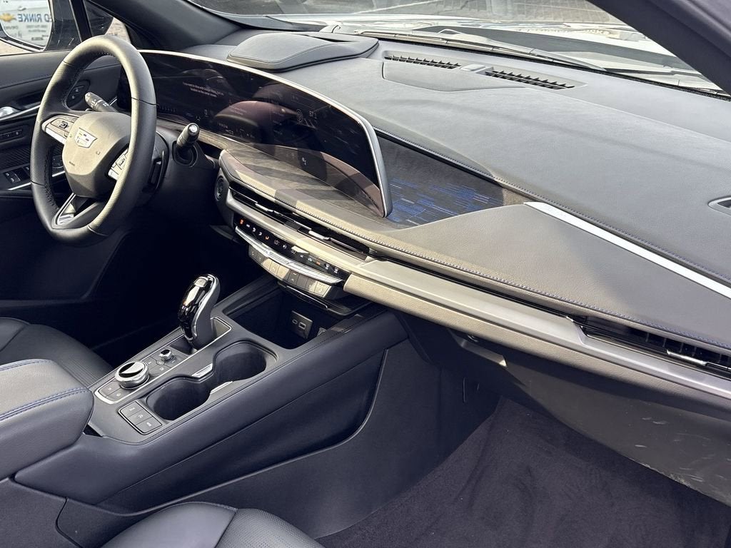 2025 Cadillac XT4 Sport