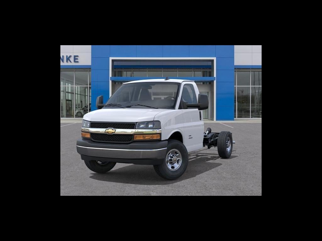 2026 Chevrolet Express Cutaway 3500 1WT