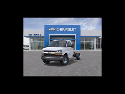 2026 Chevrolet Express Cutaway 3500 1WT