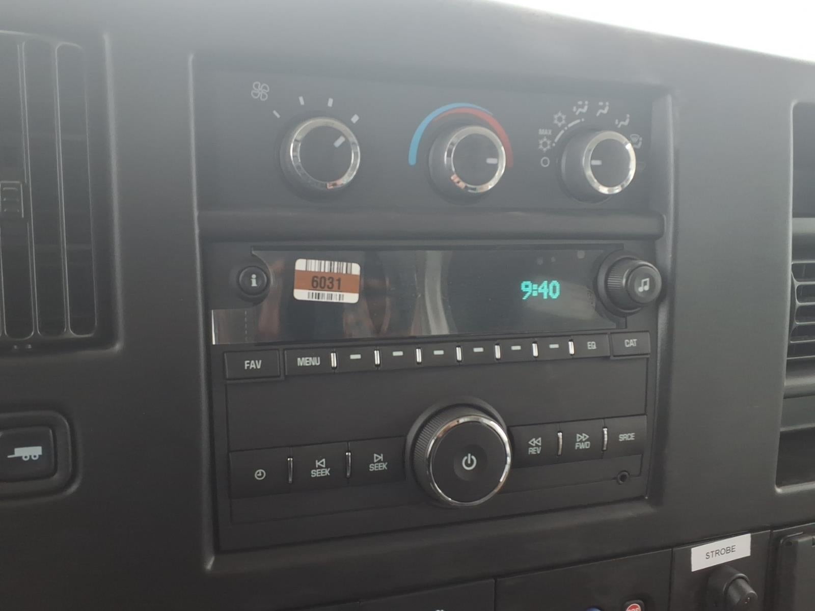 2026 Chevrolet Express Cutaway 3500 1WT