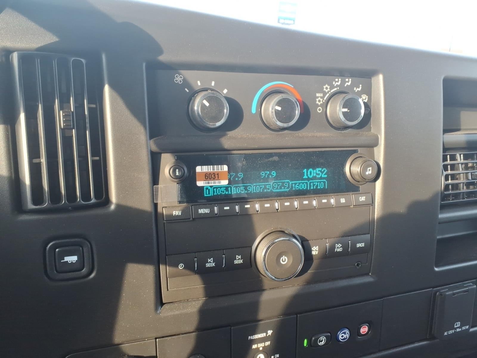 2026 Chevrolet Express Cutaway 3500 1WT