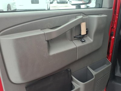 2026 Chevrolet Express Cutaway 3500 1WT