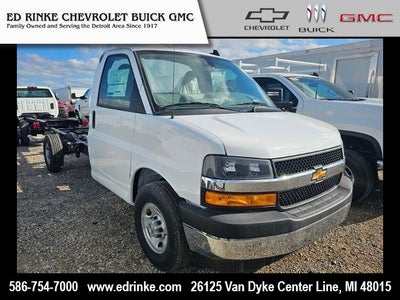 2024 Chevrolet Express Cutaway 3500 1WT
