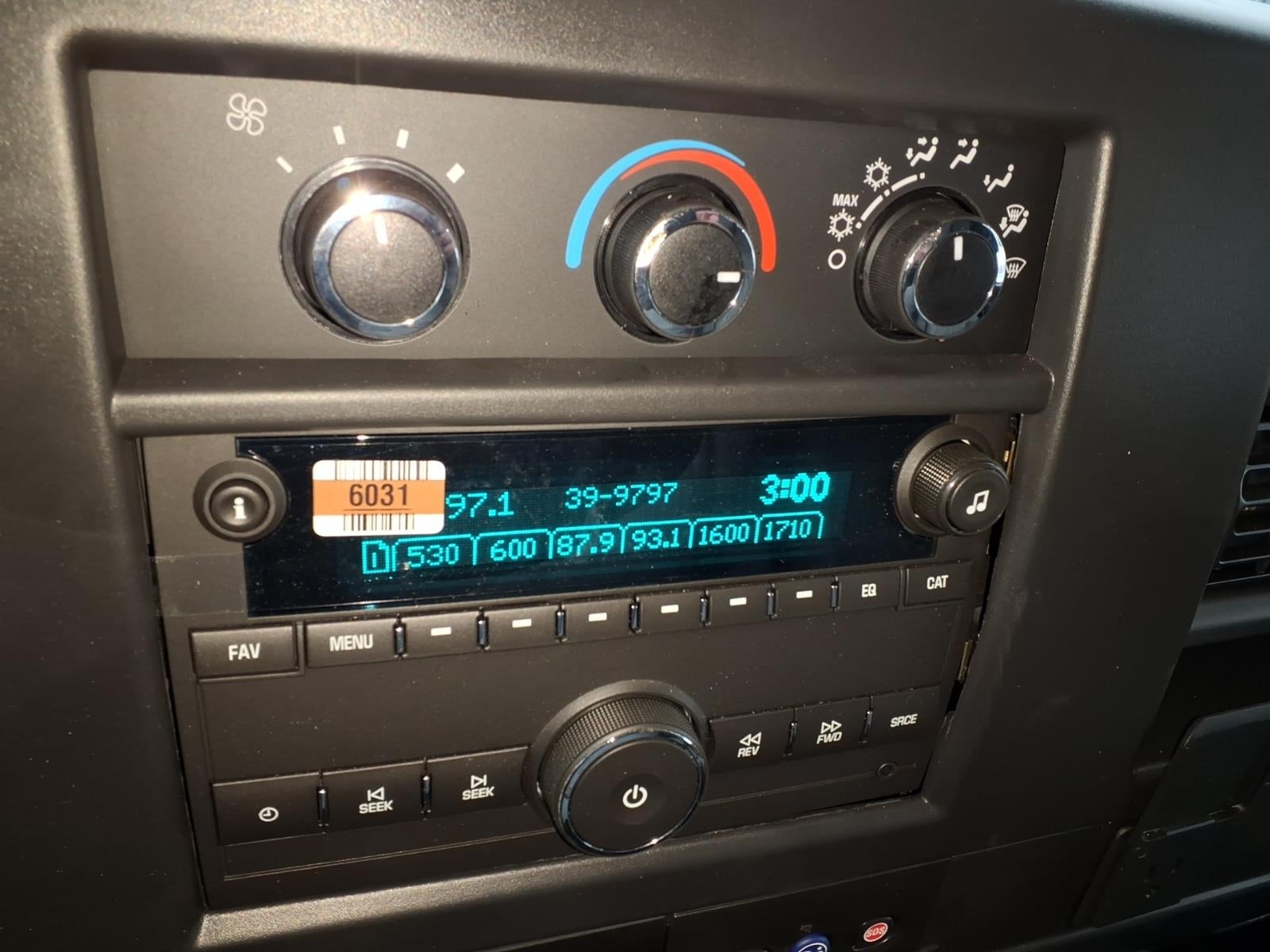 2025 Chevrolet Express Cutaway 3500 1WT