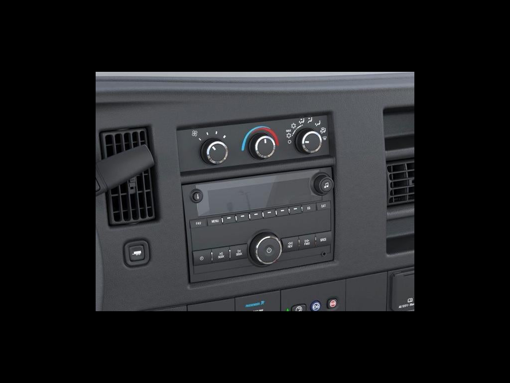 2025 Chevrolet Express Cutaway 3500 1WT