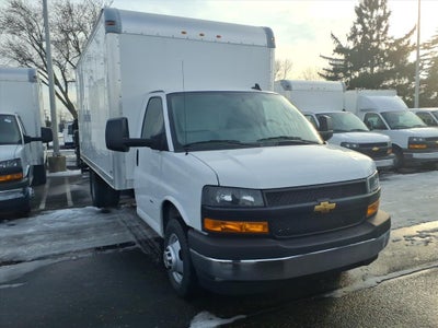 2025 Chevrolet Express Cutaway 3500 1WT